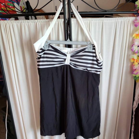 unbranded Other - Black and white striped size 3XL Bathing suit